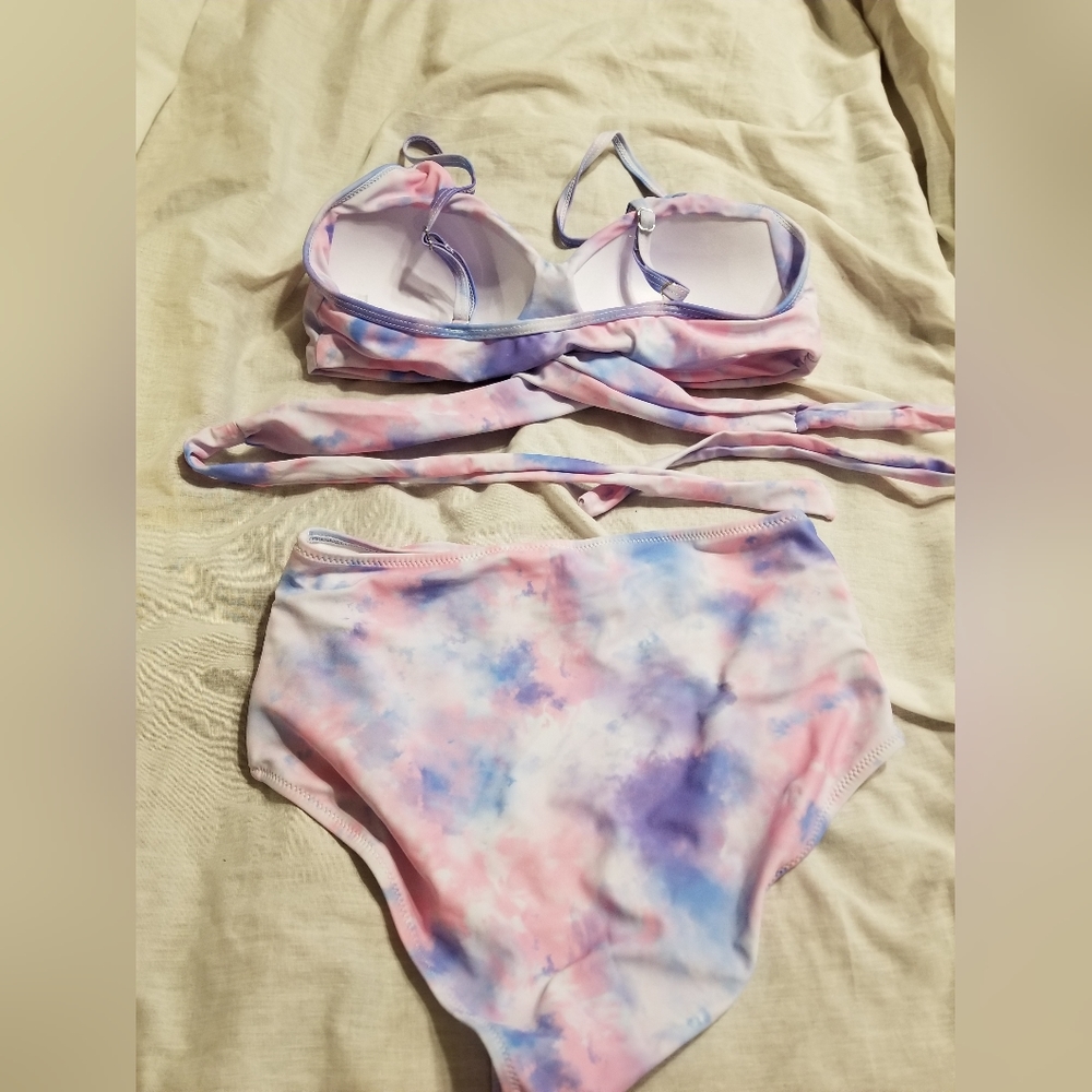 Nwt slimming wrap around bikini medium - Picture 8 of 12